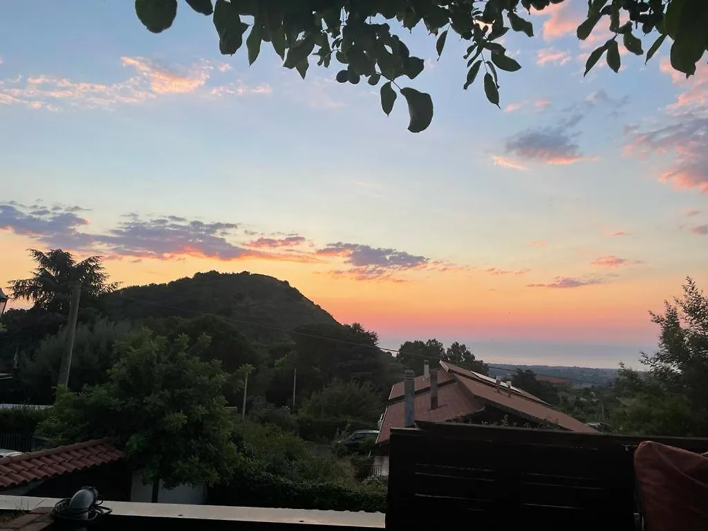 Villa Sicilian Sunrise Host Catania